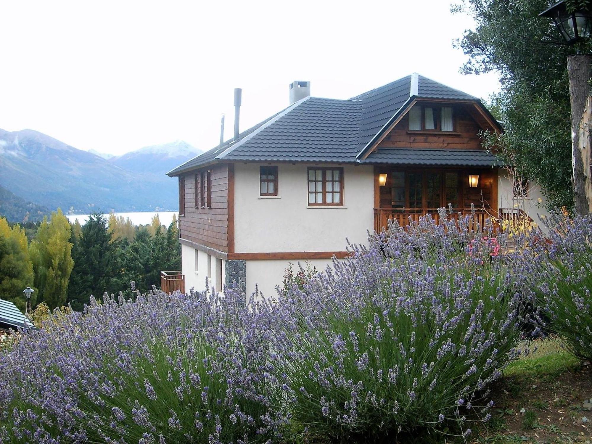 Arelauquen Bungalows&Suites San Carlos de Bariloche Exterior foto